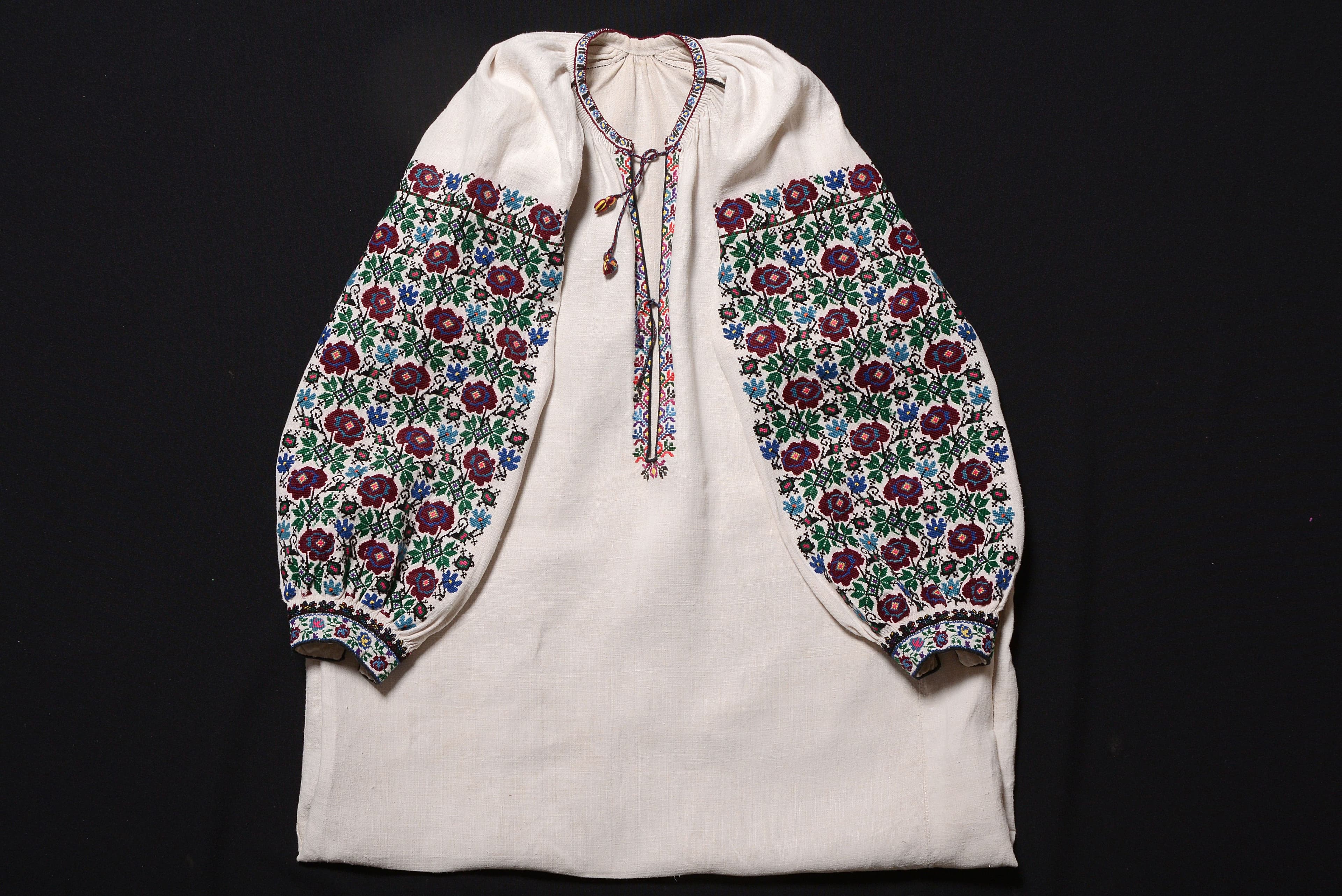 Сорочка дитяча (~8 років)