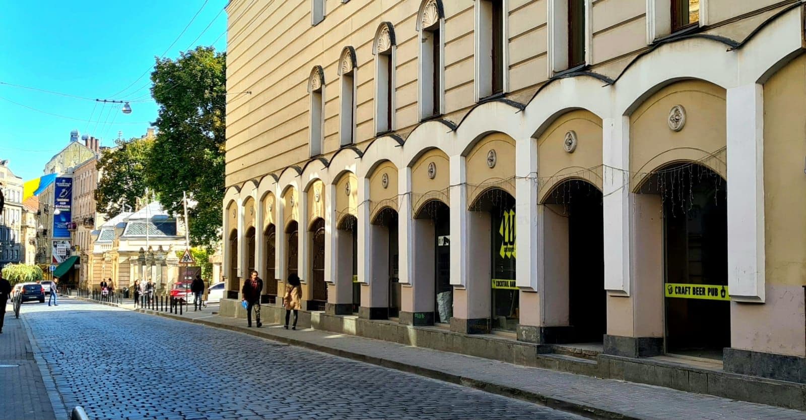 фото галереї (з вулиці).jpeg